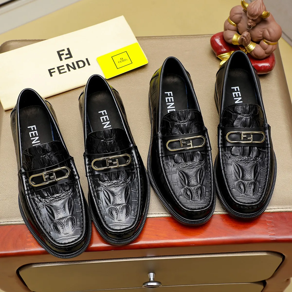 Men's shoes💰460 🕷🕷【FENDI】The latest men's formal leather shoes🇨🇳Classic series not to be missed💯The first layer is made of imported first-layer cowhide☘Original quality, the leather is smooth and delicate🎋The version is awesome, the perfect streamlined outline🍇🐮Leather lining, color, size 38-45...